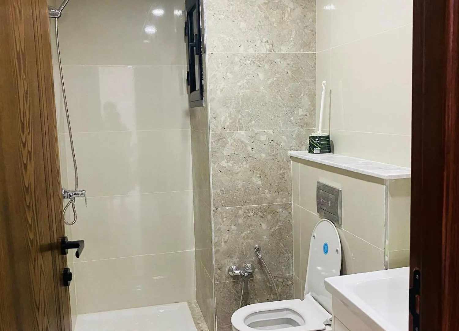 Cite El Wahat Jawharet Kram Apartment Tunis